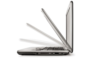 Illustration for article titled Palm Foleo: A Laptop For Your Smartphone